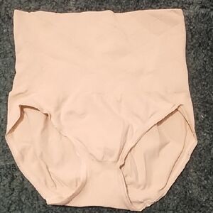 High-Waisted Cream Shapewear